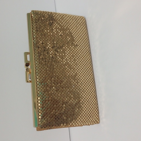 Vintage Whiting & Davis MCM Gold Mesh Wallet/ Clutch - Picture 3 of 9